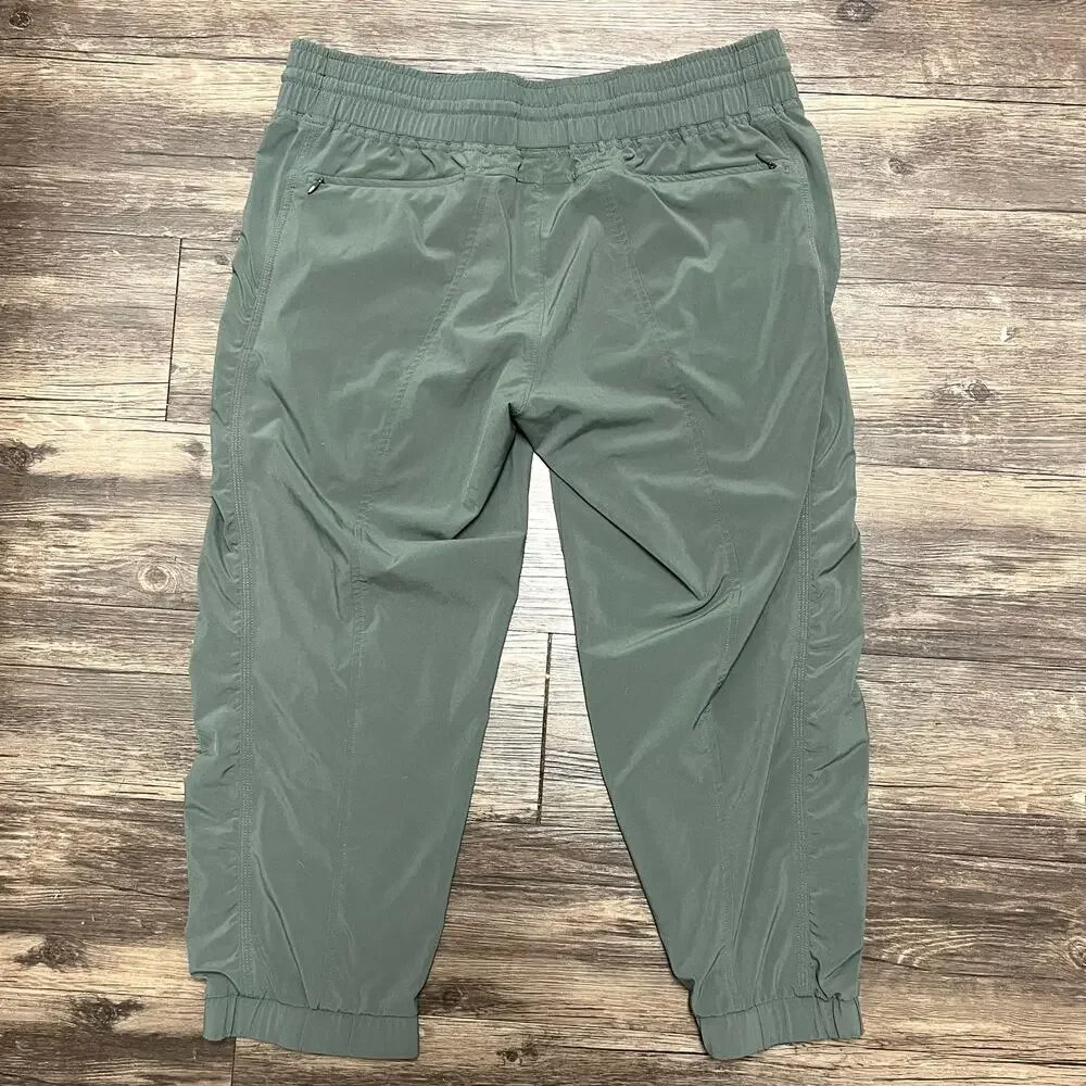 Athleta Women’s La Viva Crop Jogger Size 10 Sage Green Stretch Ankle Pants EUC - Picture 5 of 5